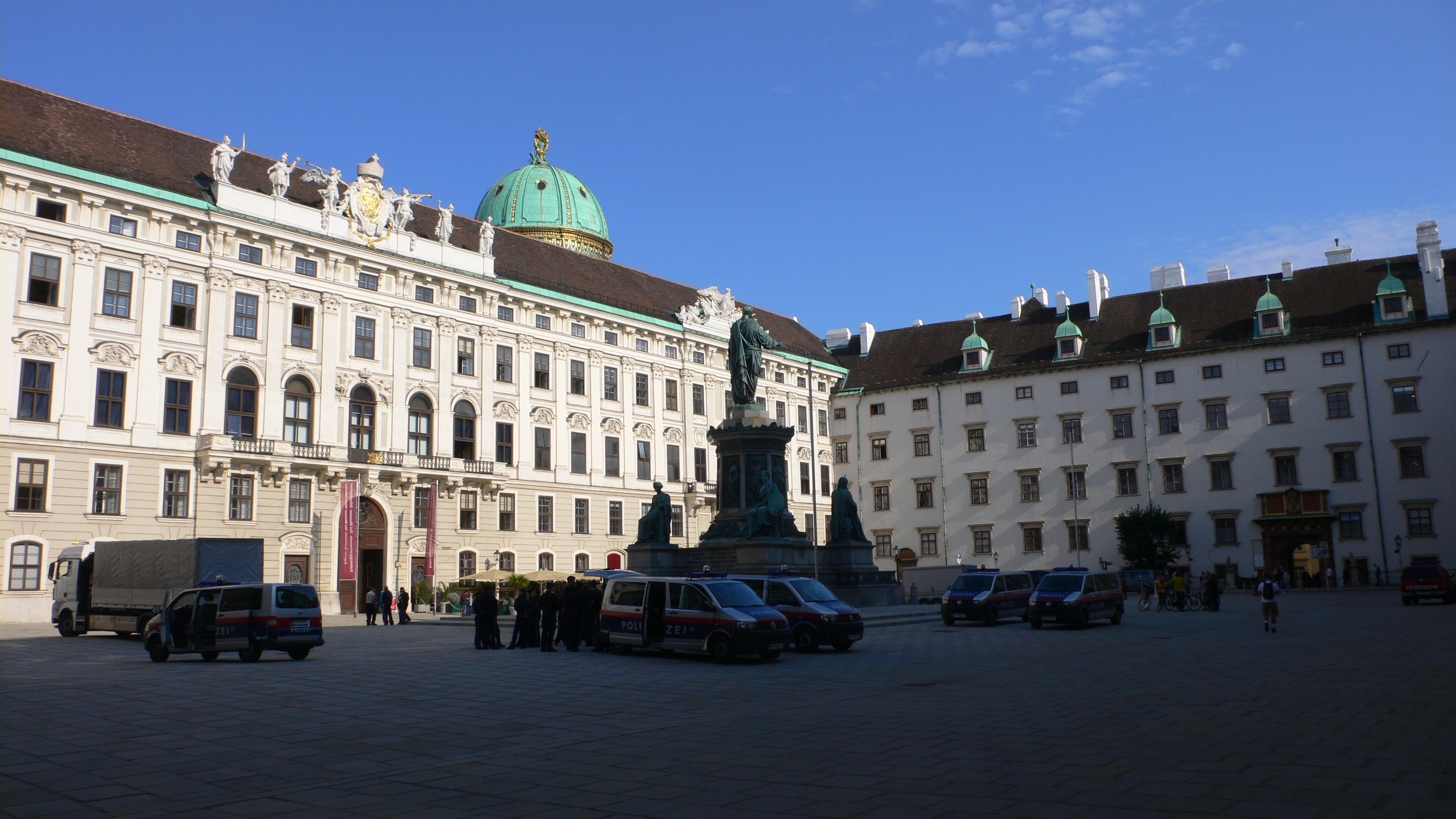 p1110477